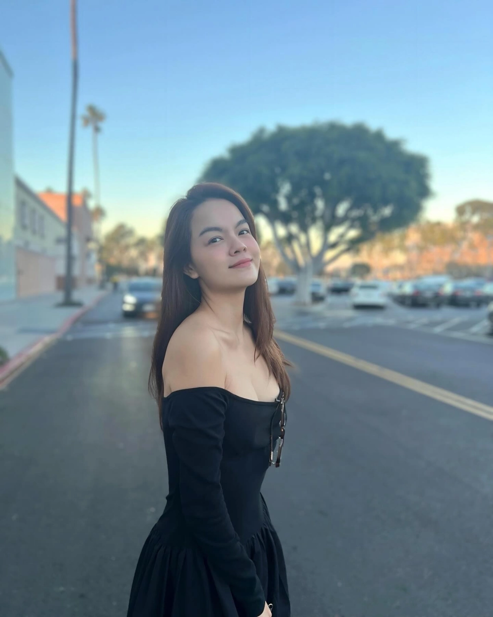 Khung hình xúc động trong MV Phạm Quỳnh Anh tất cả sẽ thay em