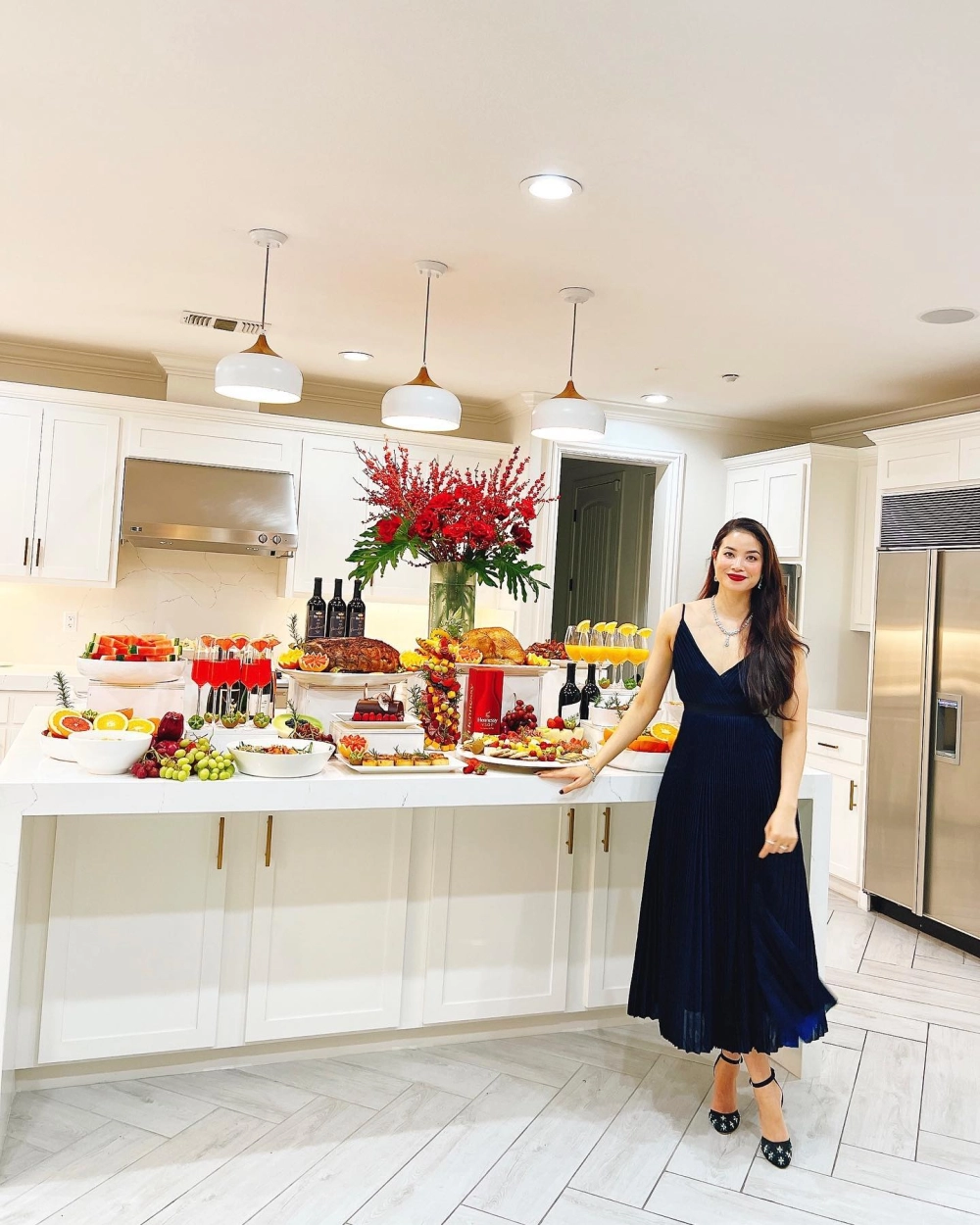 Vương miện Phạm Hương sở hữu thiết kế tinh xảo và quý giá