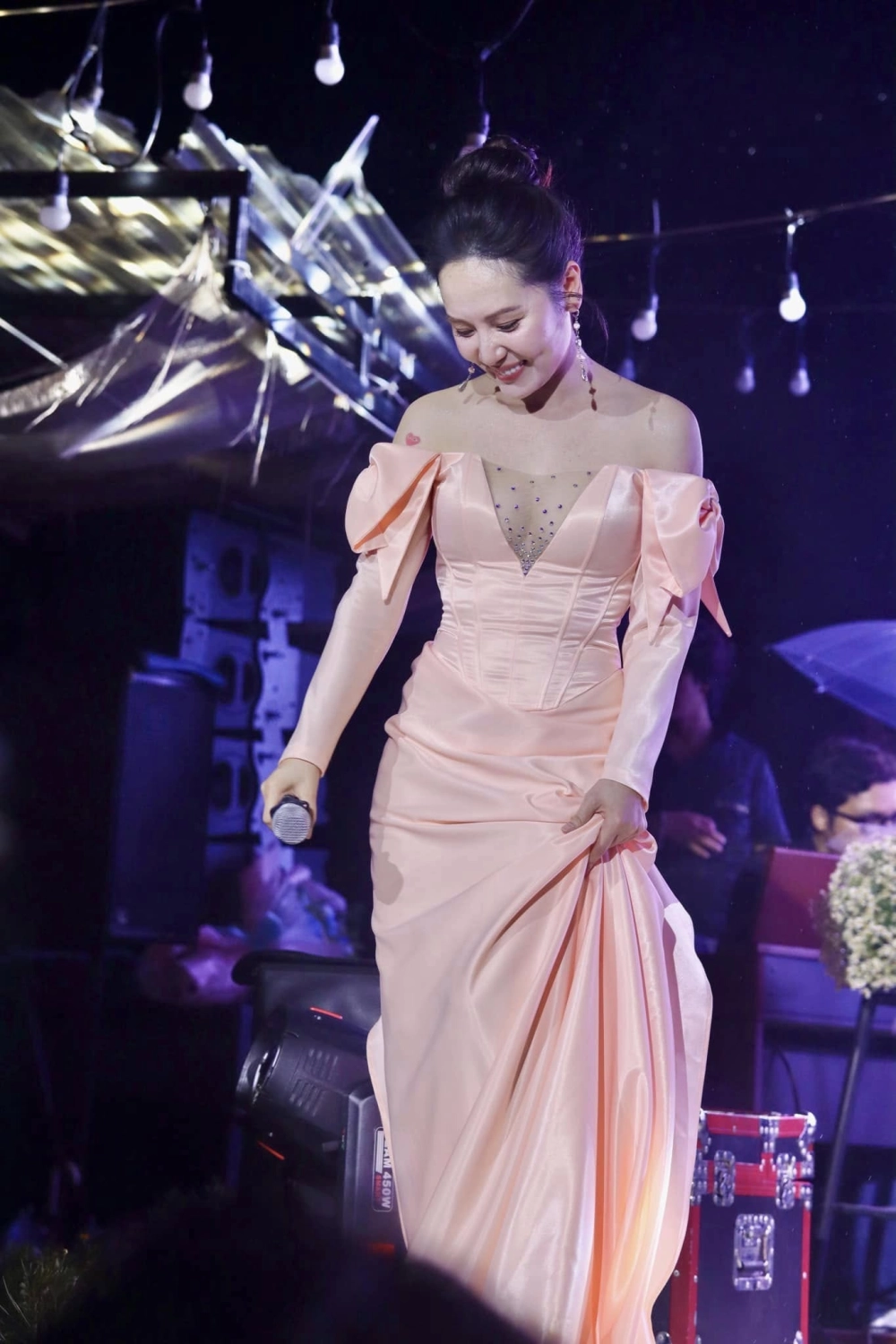 Tạo hình song ca du dương với karaoke Hà Anh Tuấn Phương Linh