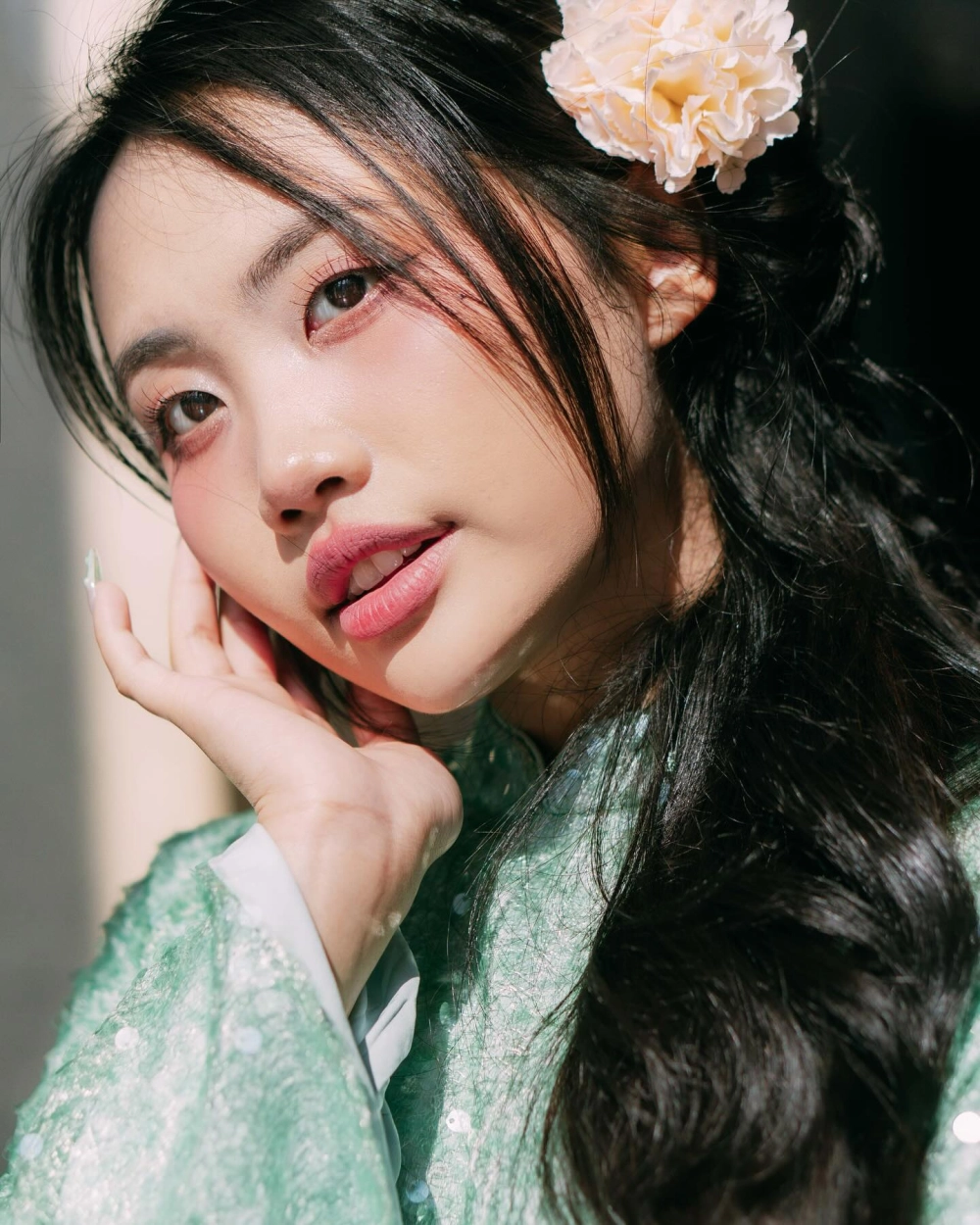 Visual chân dung rõ nét giúp trả lời câu hỏi Phương Mỹ Chi là ai