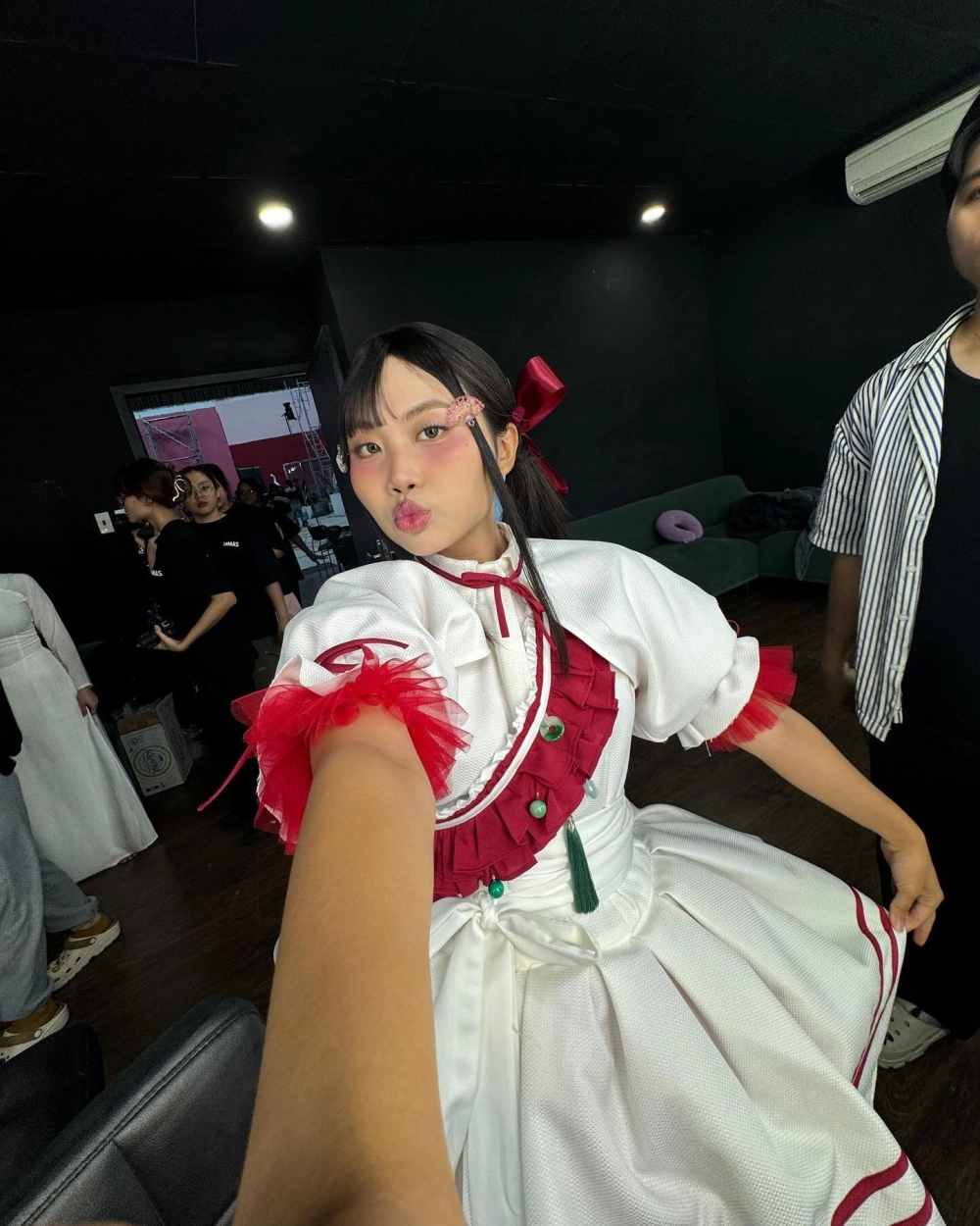 Ảnh nhẹ nhàng cho nội dung Phương Mỹ Chi karaoke