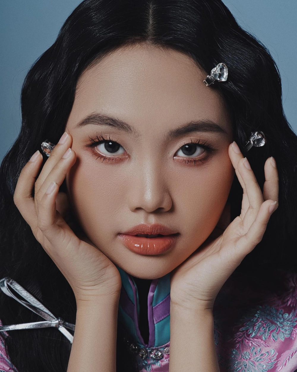 Ảnh trịnh trọng trong ca khúc nam quốc sơn hà Phương Mỹ Chi