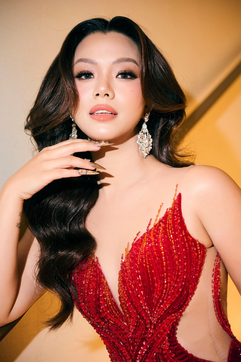 Visual sang trọng khi nói về tên tiếng Anh của Phương Vy