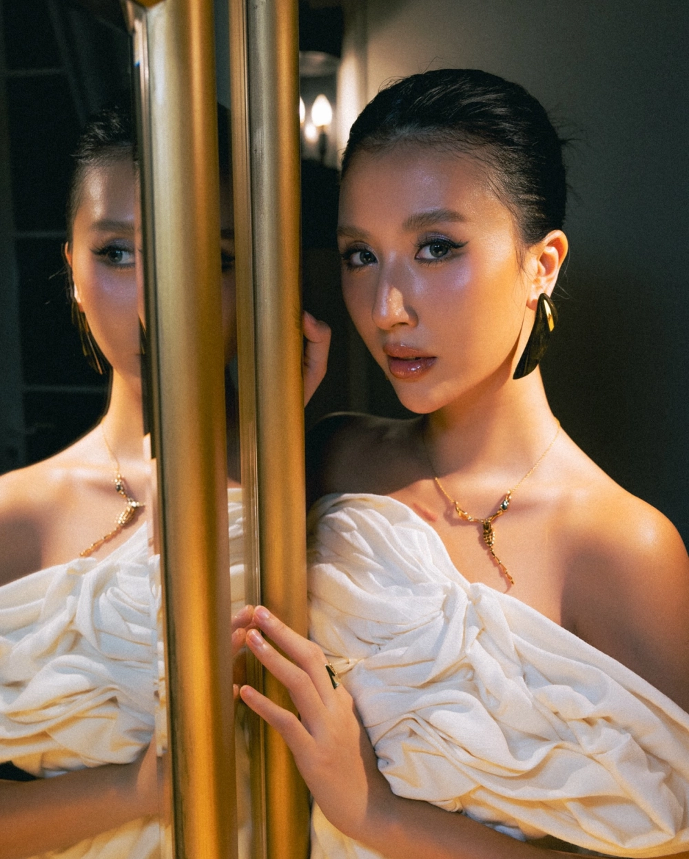 Ảnh hoạt động nổi bật trả lời cho câu hỏi Quỳnh Anh Shyn làm nghề gì