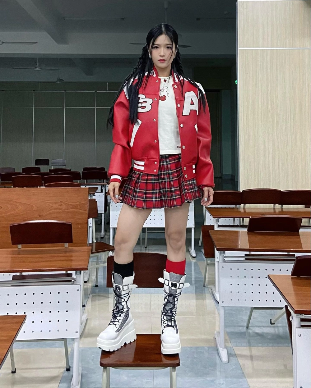 Góc chân dung giúp hé lộ Suni Hạ Linh tên thật là gì