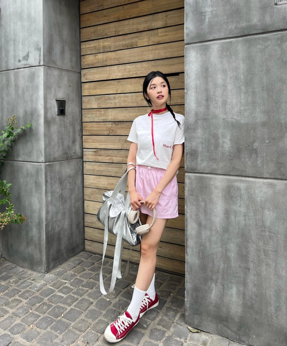 Ảnh đời thường được bàn tán trên diễn đàn Suni Hạ Linh voz