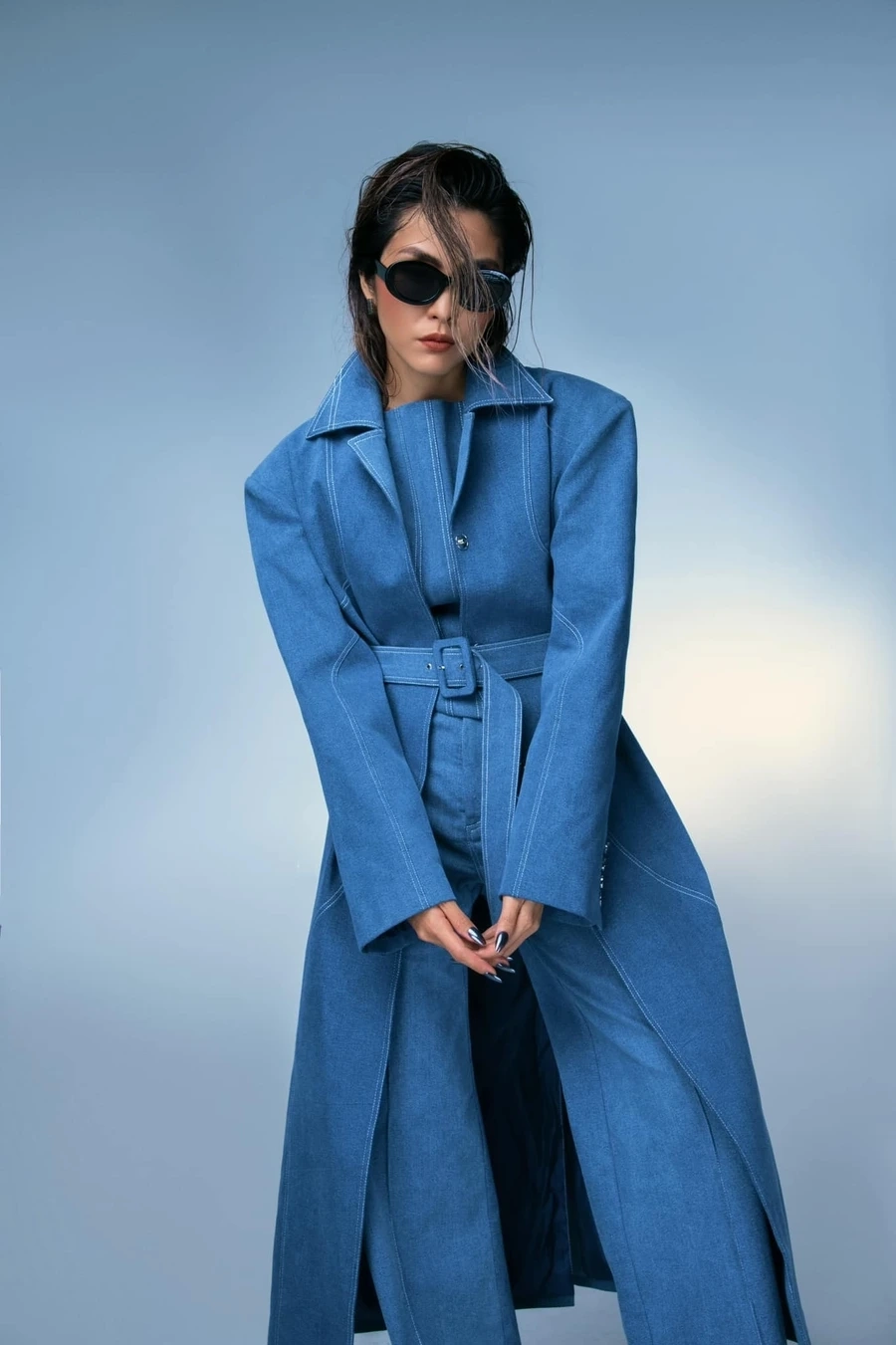 Visual thanh lịch làm nổi bật Tăng Thanh Hà mặc áo dài