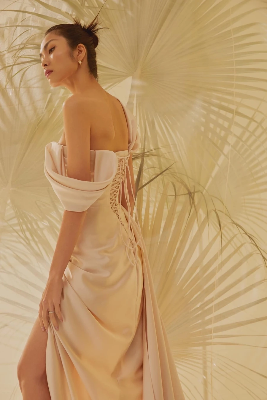 Bức hình đầy hoài niệm về Tăng Thanh Hà lúc trẻ