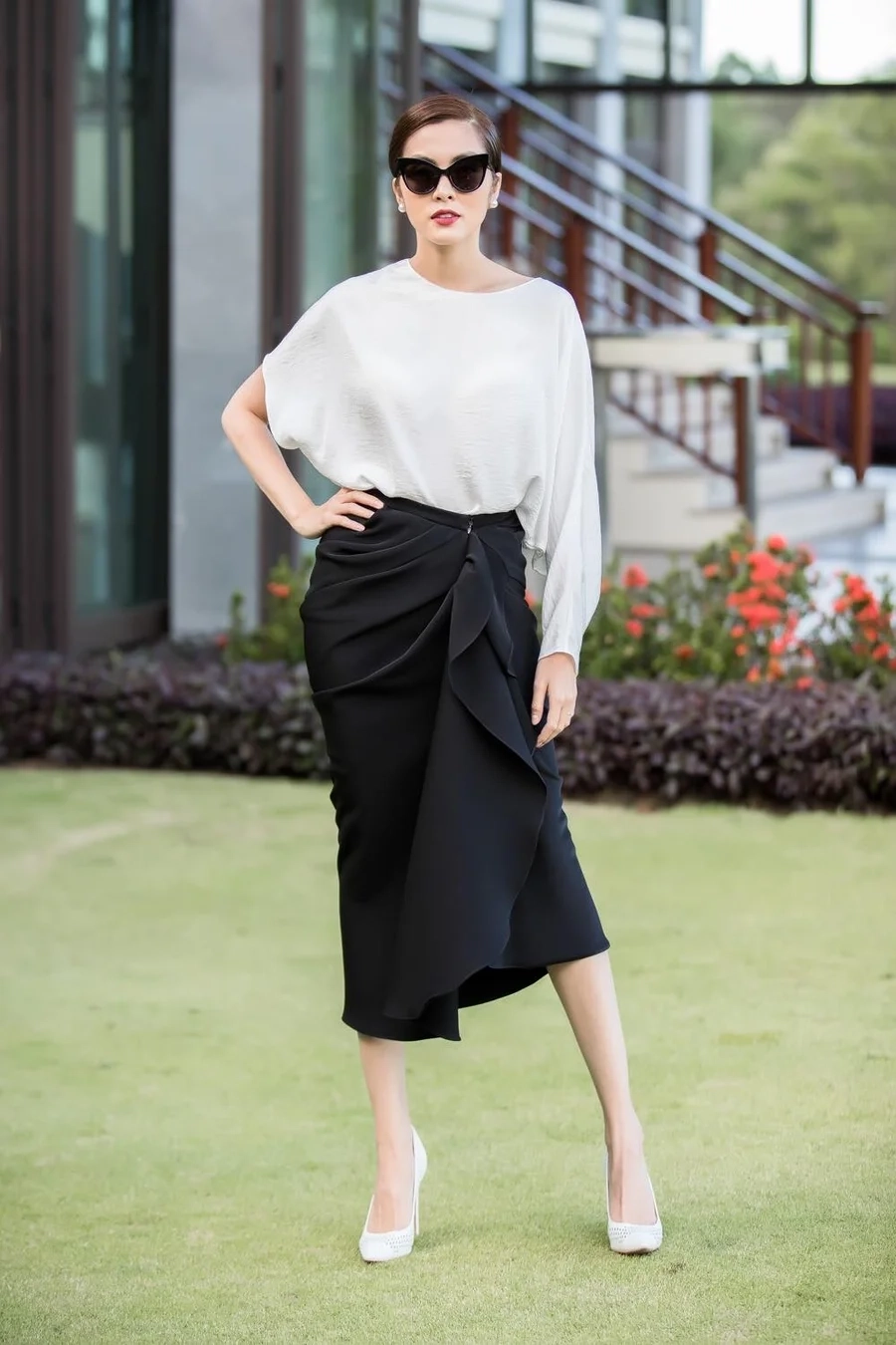 Thần thái khiến dân mạng hỏi Tăng Thanh Hà sinh năm mấy