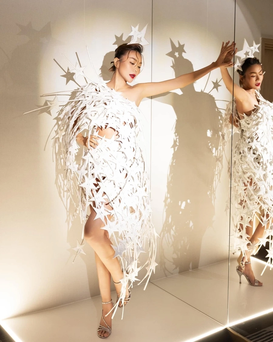 Ảnh trẻ trung khiến dân mạng thắc mắc Thanh Hằng bao nhiêu tuổi