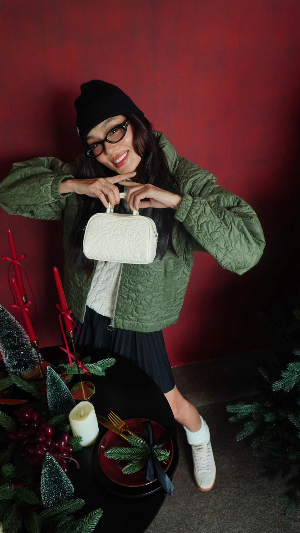 Thần thái kiêu sa của a hậu Thảo Nhi Lê làm dân mạng dậy sóng