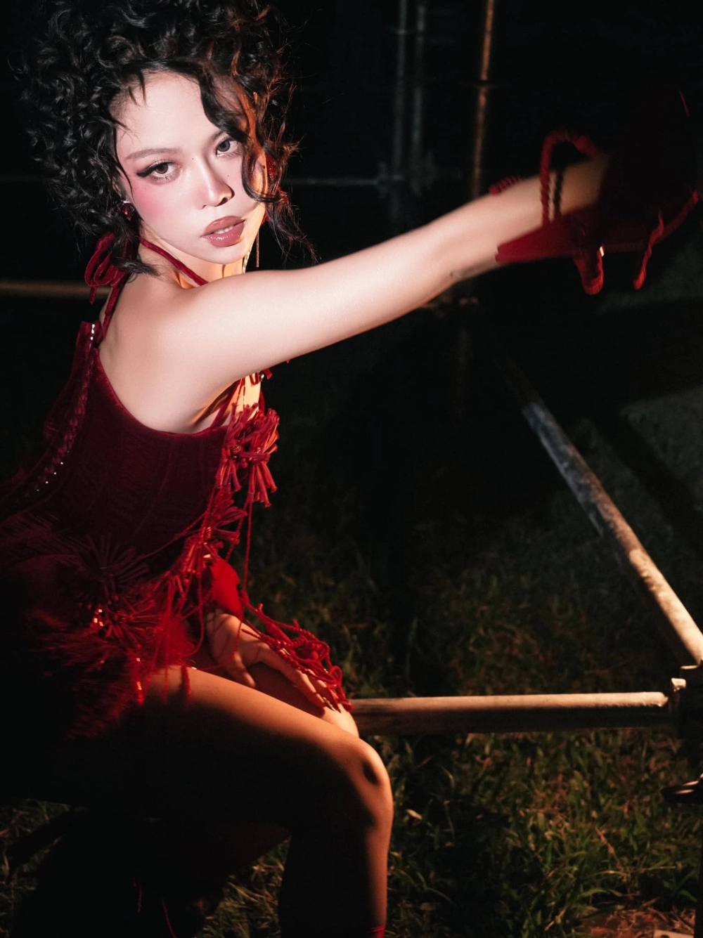 Khung cảnh mộng mơ cho có hẹn với thanh xuân Tlinh lyrics