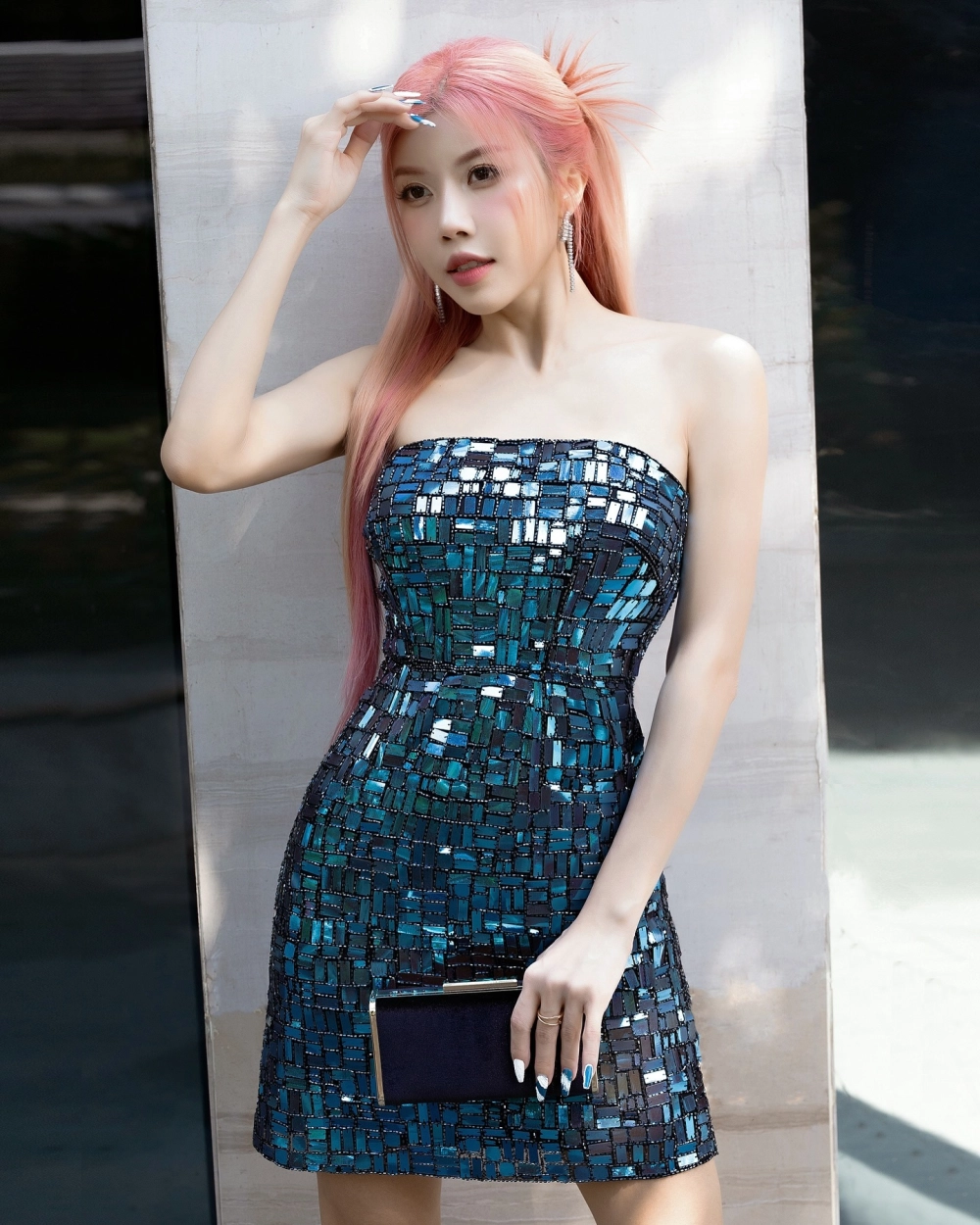 Visual tôn dáng giúp đoán Trang Pháp cao bao nhiêu