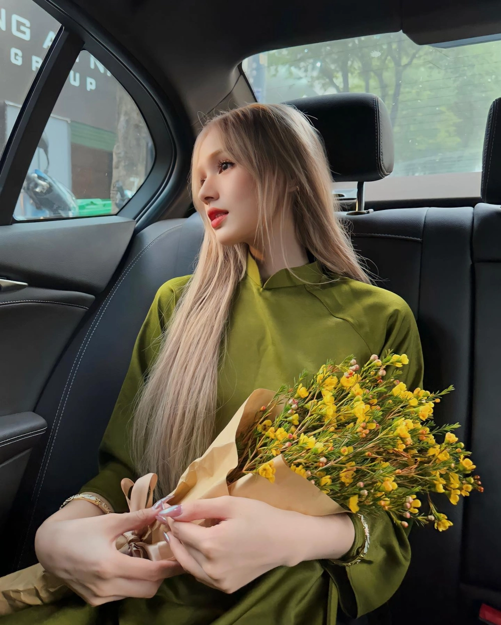 Visual tươi tắn khiến ai cũng hỏi Xoài Non bao nhiêu tuổi