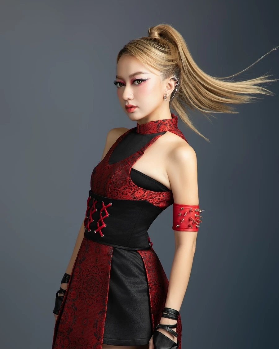 Khoảnh khắc du học khiến fan hỏi Xuân Nghi học trường gì