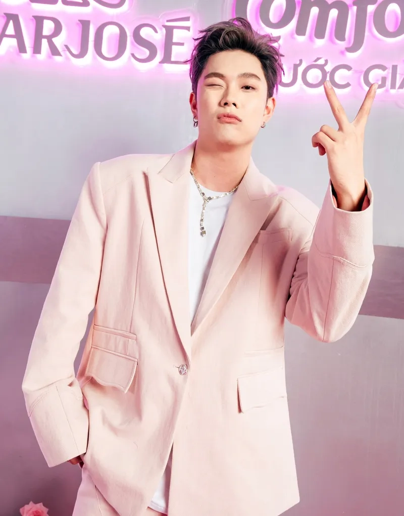 Tìm hiểu thông tin Dương Domic tiểu sử đầy đủ và chi tiết