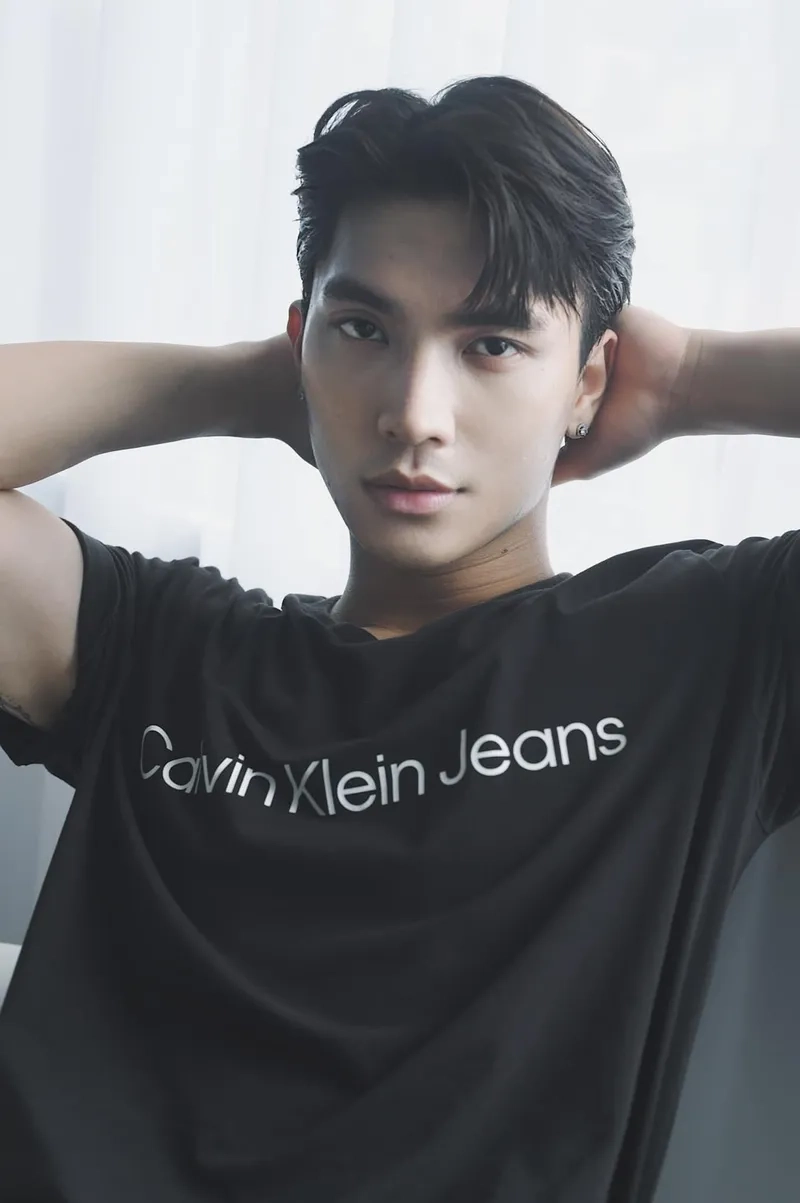 Theo dõi Instagram Hoàng Minh Hưng để cập nhật hình ảnh