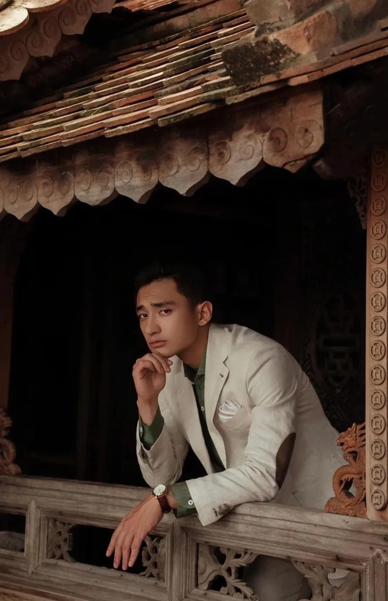 Hữu Vi Facebook cập nhật hình ảnh đời thường mới nhất