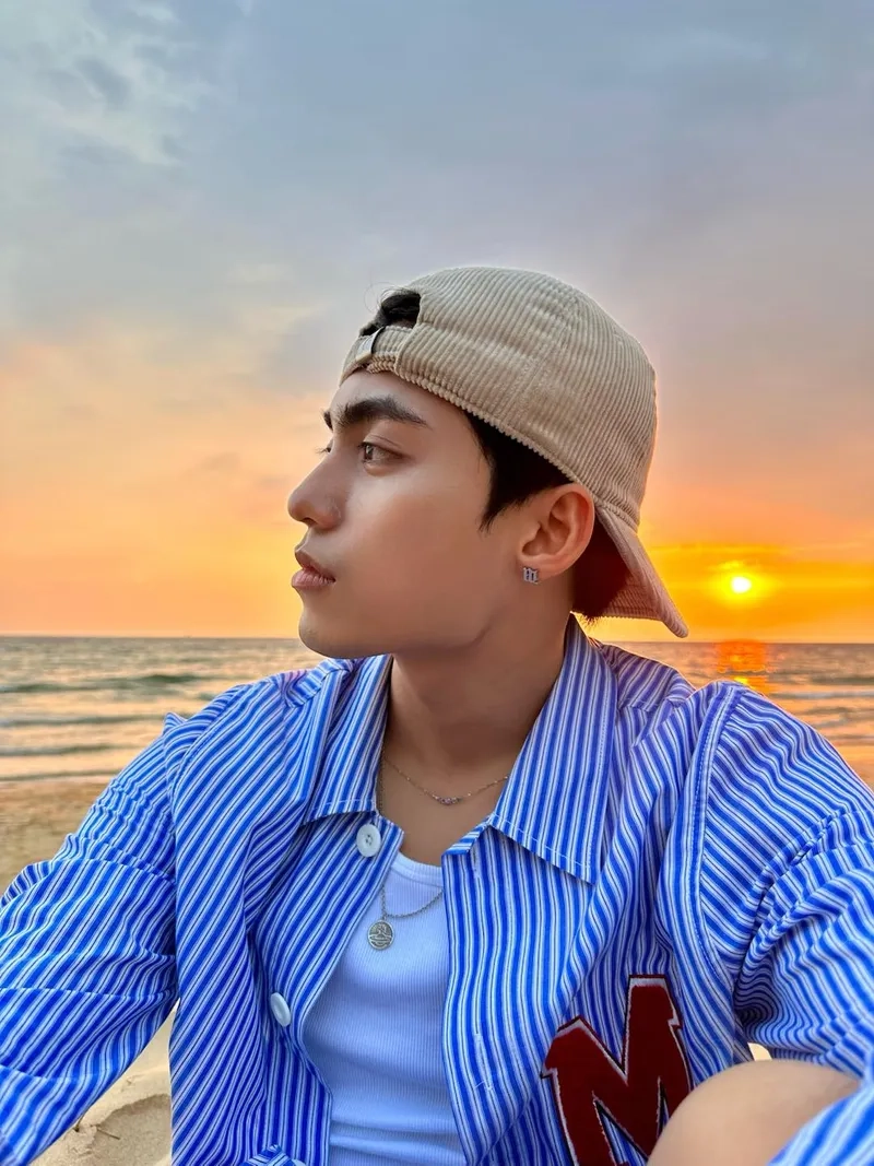 Sôi động cùng giai điệu MONO Waiting For You