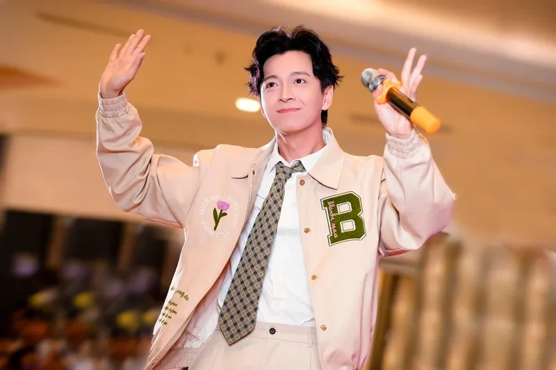 Ngô Kiến Huy MV mới ra mắt gây bão mạng xã hội